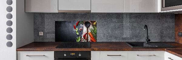 Rivestimento parete cucina con ingredienti