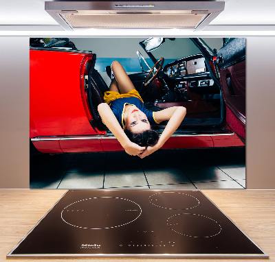 Pannello paraschizzi cucina con stampa raffigurante una donna in macchina