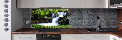 Rivestimento parete cucina con motivo Cascata nella foresta