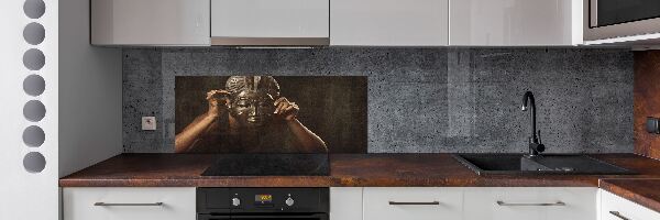 Pannello retrocucina con decorazione a maschera africana