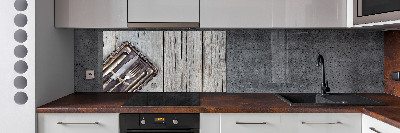 Pannello paraschizzi cucina con motivo di posate su taglieri