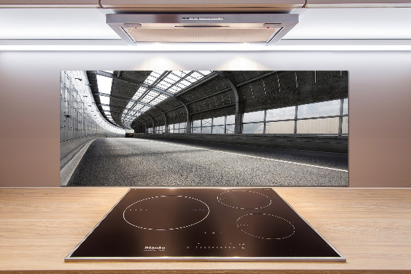 Pannello paraschizzi cucina con stampa raffigurante una strada in galleria