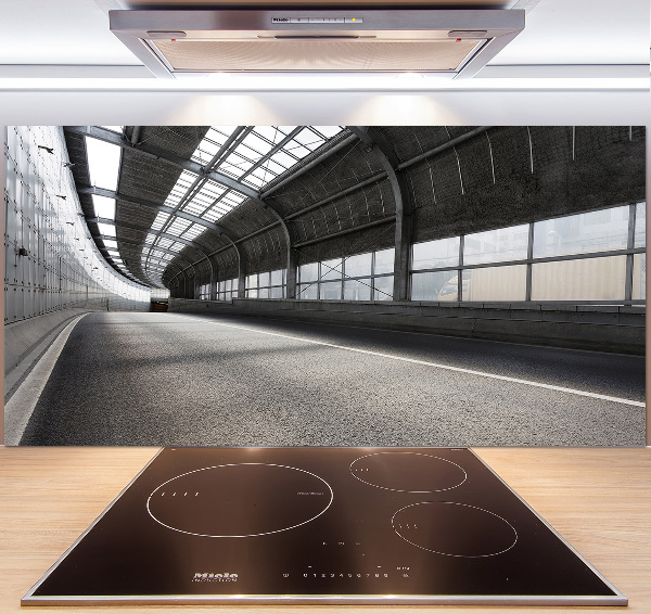 Pannello paraschizzi cucina con stampa raffigurante una strada in galleria