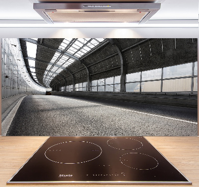 Pannello paraschizzi cucina con stampa raffigurante una strada in galleria