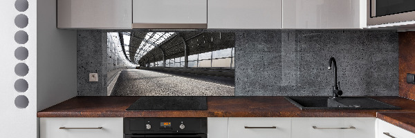 Pannello paraschizzi cucina con stampa raffigurante una strada in galleria