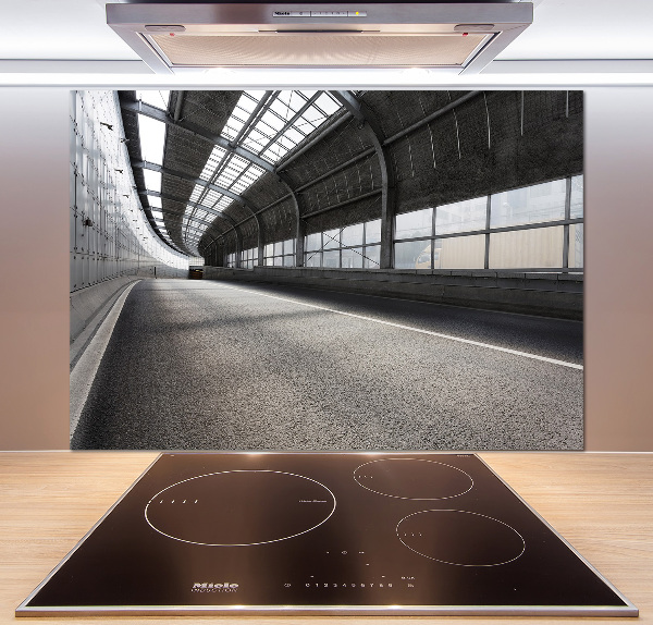 Pannello paraschizzi cucina con stampa raffigurante una strada in galleria