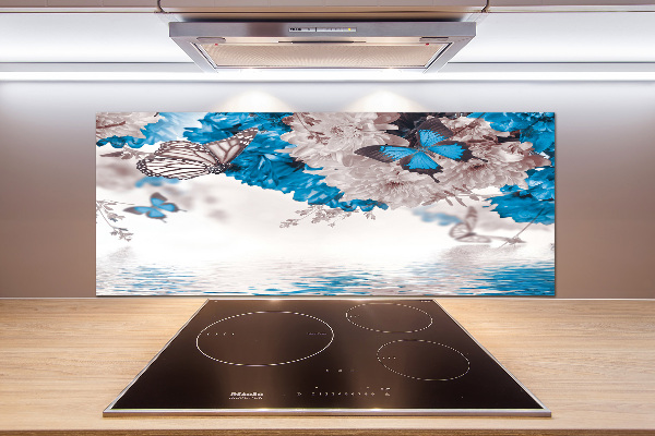 Rivestimento parete cucina con motivo di fiori e farfalle