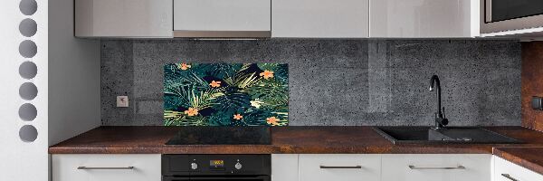 Rivestimento parete cucina con motivo a foglie tropicali