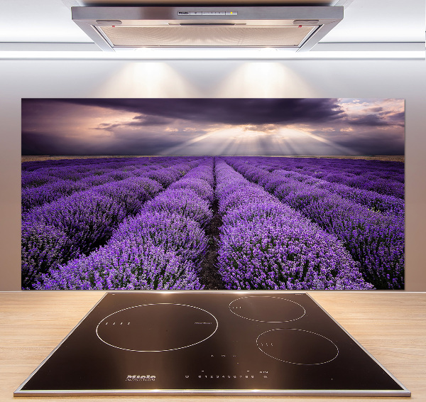 Rivestimento parete cucina con motivo a campo di lavanda