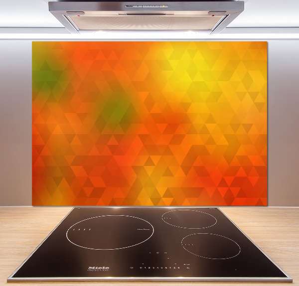 Rivestimento parete cucina con motivo a triangoli astratti