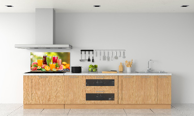 Rivestimento parete cucina con motivo a succhi di frutta