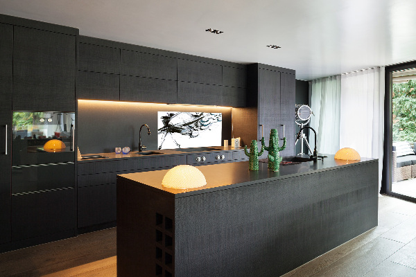 Rivestimento parete cucina con decorazione Ballerina