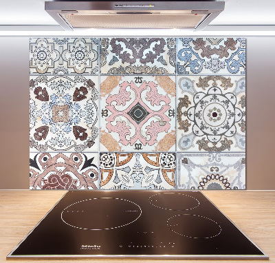 Rivestimento parete cucina in piastrelle di ceramica
