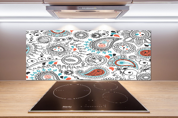 Rivestimento parete cucina con ornamenti decorativi