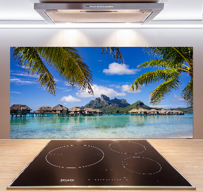 Rivestimento parete cucina con motivo di palme ispirato a Bora Bora