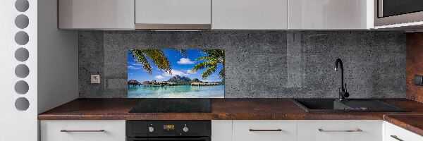 Rivestimento parete cucina con motivo di palme ispirato a Bora Bora