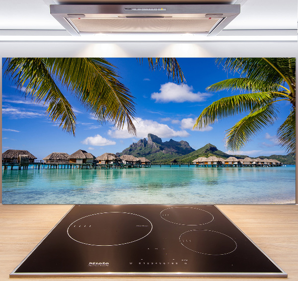 Rivestimento parete cucina con motivo di palme ispirato a Bora Bora