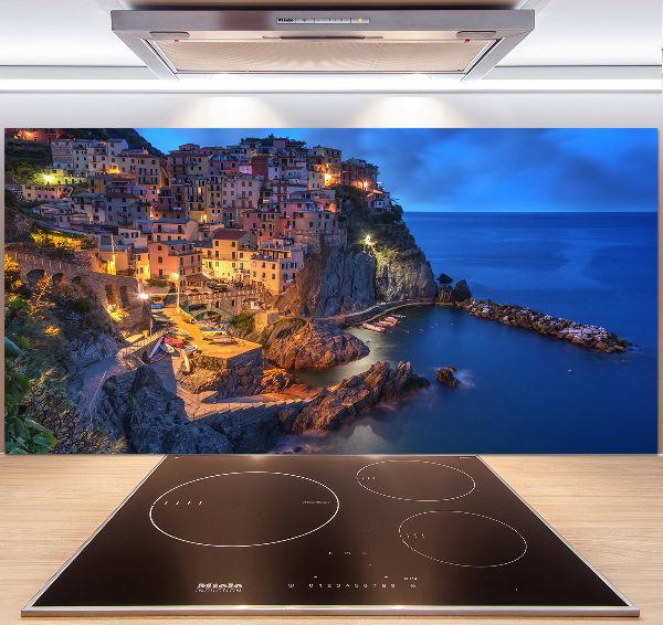 Rivestimento parete cucina modello Manarola, ispirato all'Italia