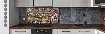 Rivestimento parete cucina con effetto muro di pietra