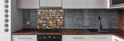 Rivestimento parete cucina con effetto muro di pietra