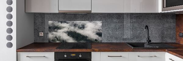 Rivestimento parete cucina con motivo Nebbia sulla foresta
