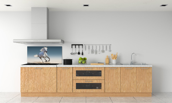 Rivestimento parete cucina con decorazione raffigurante un cavallo bianco al galoppo