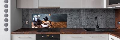 Pannello retrocucina con macinacaffè integrato