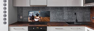 Pannello retrocucina con macinacaffè integrato