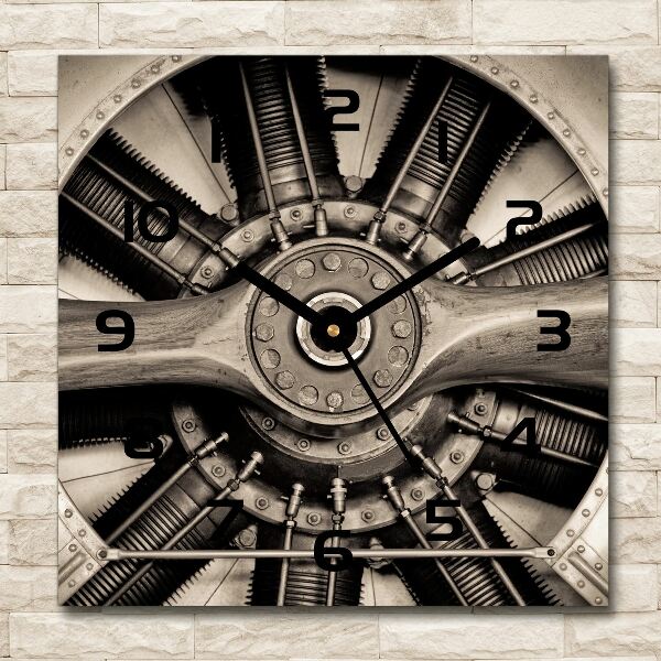 Orologio quadrato con movimento ispirato ai motori aeronautici