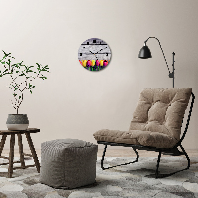 Orologio rotondo in vetro con stampa di tulipani su fondo effetto legno