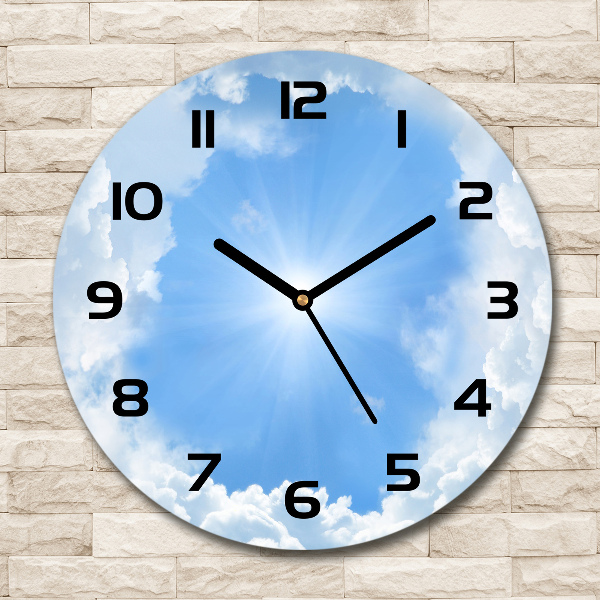 Orologio da parete rotondo con decoro a nuvole nel cielo