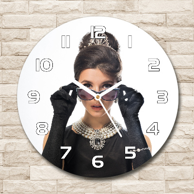 Orologio da parete rotondo con motivo raffigurante una donna con gli occhiali