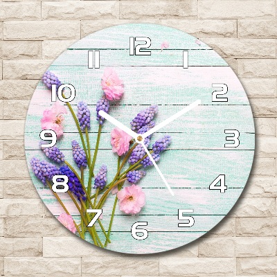 Orologio rotondo con motivo di lavanda su sfondo effetto legno