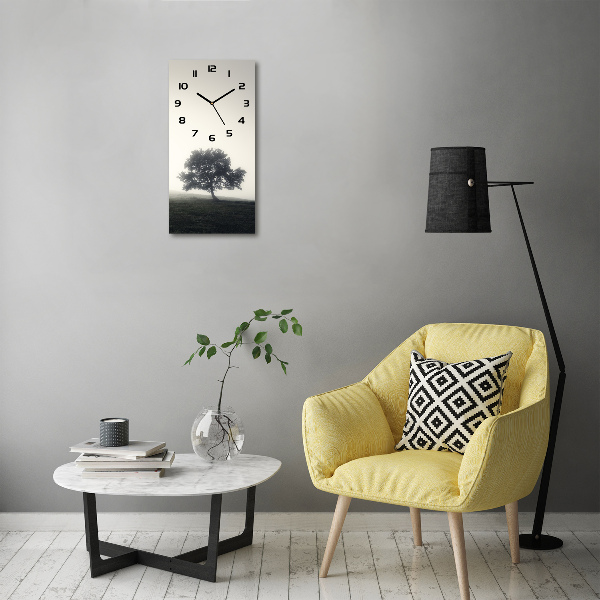 Orologio verticale in vetro con stampa raffigurante un albero nella nebbia