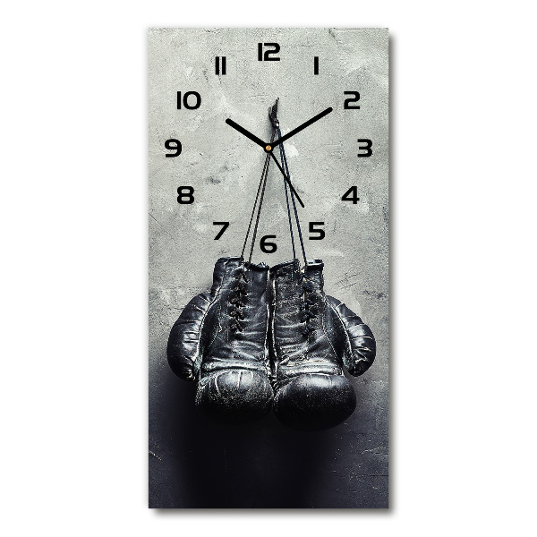 Orologio verticale in vetro con motif ispirato ai guantoni da boxe