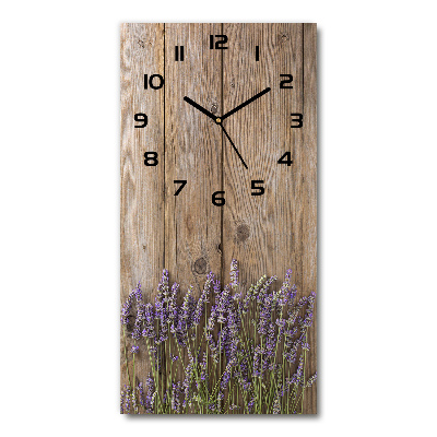 Orologio verticale con stampa di lavanda su sfondo effetto legno