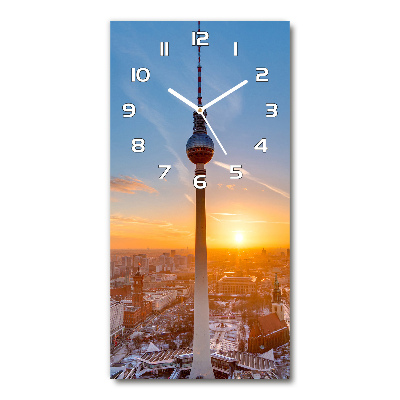 Orologio verticale con quadrante ispirato a una torre televisiva