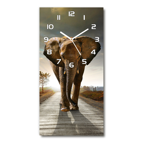 Orologio verticale in vetro con movimento a pendolo ispirato al passo dell'elefante