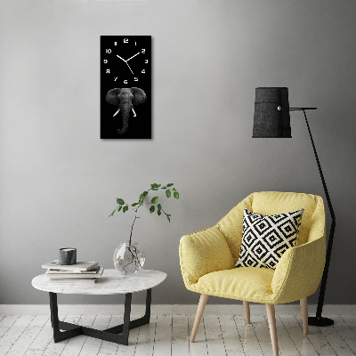 Orologio verticale con motivo di elefante africano