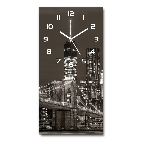 Orologio verticale con motivo ispirato a Manhattan, New York