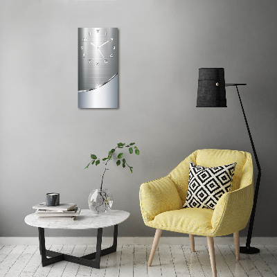 Orologio verticale con quadrante ad effetto astrazione metallica