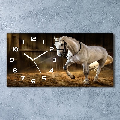 Orologio orizzontale con motivo di un cavallo bianco nella stalla