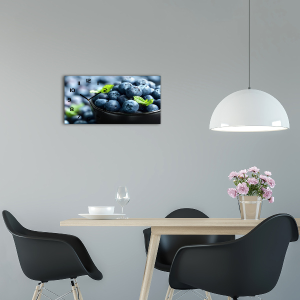 Orologio orizzontale con quadrante raffigurante frutti di bosco