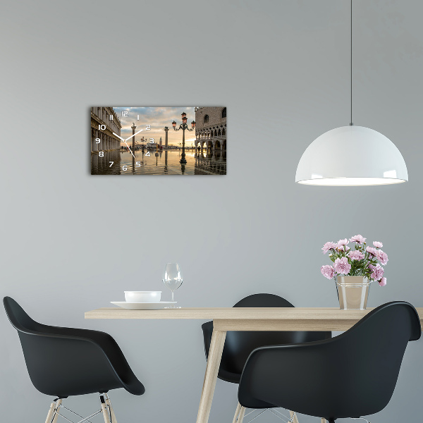 Orologio rettangolare con quadrante ispirato a Venezia, Italia