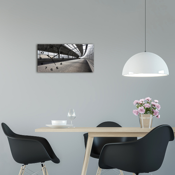 Orologio orizzontale con stampa raffigurante una strada nel tunnel