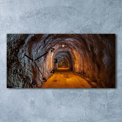 Orologio rettangolare con quadrante ispirato a un tunnel sotterraneo