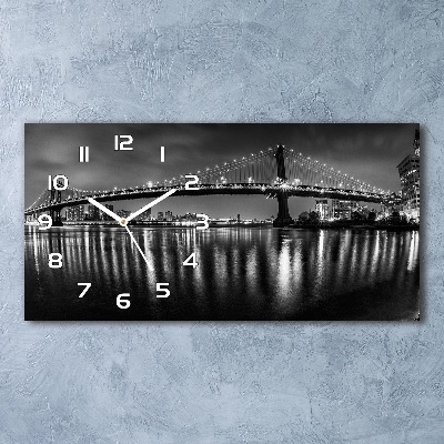 Orologio rettangolare in stile Manhattan di notte