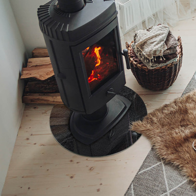 Vetro sotto il camino con texture di pietra naturale