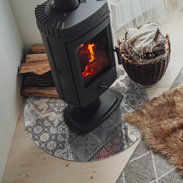 Vetro sotto il camino con motivo decorativo a mosaico