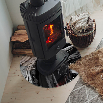 Vetro sotto il camino con motivo di onde e linee astratte